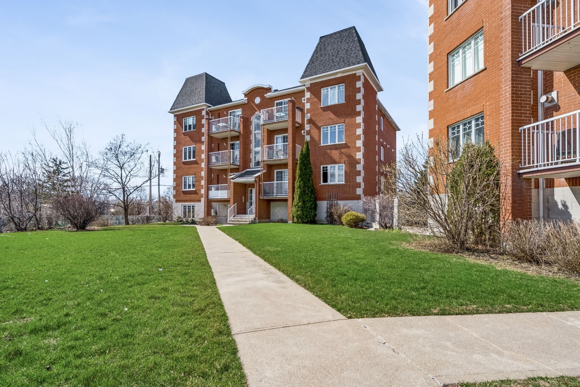 Copropriété à vendre à Candiac — Façade
