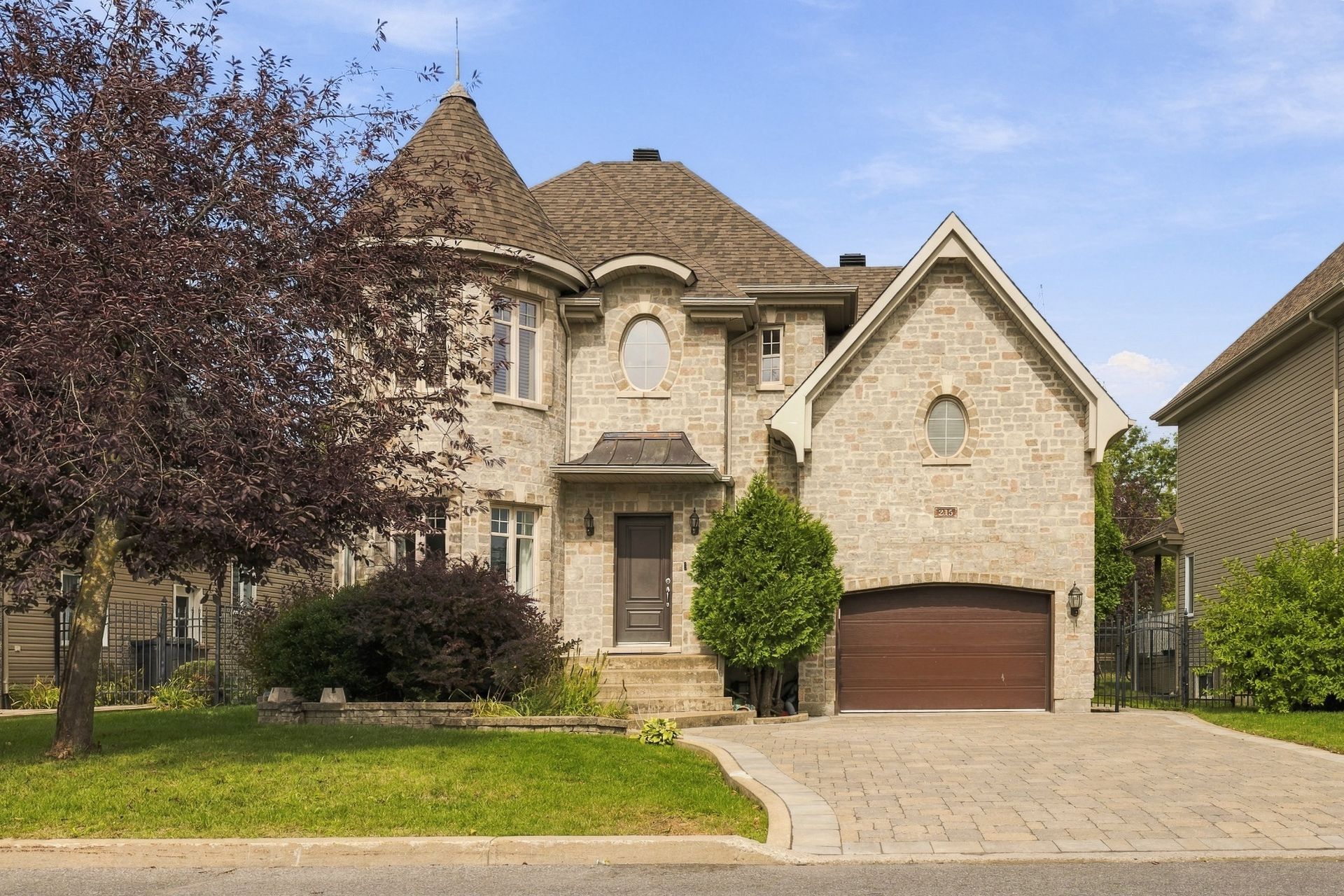 Unifamiliale à vendre à La Prairie — Façade