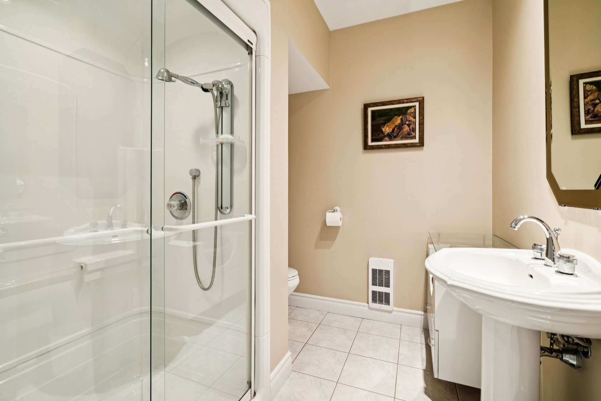 Unifamiliale à vendre à La Prairie — Salle de bains