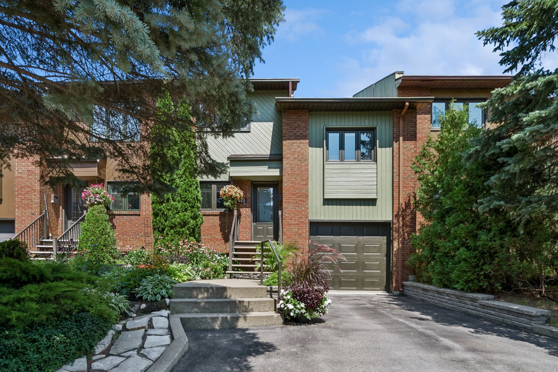 Unifamiliale à vendre à La Prairie — Façade